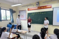 Giờ ôn thi của học sinh lớp 9 Trường THCS Tân Tiến, huyện Chương Mỹ. (Ảnh: QUÝ TÙNG)