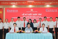Thuế tỉnh Đồng Tháp và Ngân hàng Agribank chi nhánh Tiền Giang, Đồng Tháp ký cam kết đồng hành hỗ trợ hộ kinh doanh và doanh nghiệp.