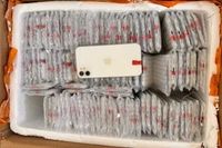 Tang vật điện thoại di động đã qua sử dụng, không rõ xuất bị lực lượng hải quan thu giữ. (Ảnh: CHQ)