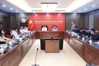 Quang cảnh buổi làm việc.