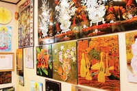 Một số tranh sơn mài tại làng nghề sơn mài Tương Bình Hiệp (Thành phố Hồ Chí Minh).
