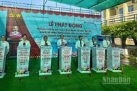 Lãnh đạo tỉnh Cà Mau thực hiện nghi thức phát động triển khai đề án về dạy học 2 buổi/ngày, tổ chức bán trú, đầu tư hệ thống nước uống sạch và nhà vệ sinh trong trường học.