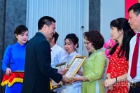 Cán bộ Báo Nhân Dân được biểu dương điển hình tiên tiến của Công đoàn Khoa học và Công nghệ Việt Nam.