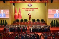 Ban Chấp hành Trung ương khóa XIV ra mắt Đại hội.
