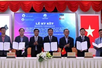 Lãnh đạo Ủy ban nhân dân tỉnh Tây Ninh ký kết với 3 đối tác trong lĩnh vực quản trị thông minh, đổi mới sáng tạo dựa trên trí tuệ nhân tạo và phát triển bền vững.