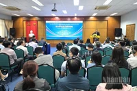 Tọa đàm “Đối thoại chính sách với các doanh nghiệp Hàn Quốc trong lĩnh vực điện tử”.