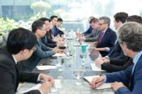 Bộ trưởng Công thương Nguyễn Hồng Diên đã có buổi làm việc với Hội đồng Kinh doanh Canada do ông Goldy Hyder - Chủ tịch kiêm Giám đốc điều hành dẫn đầu.