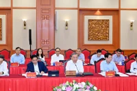 Tổng Bí thư Tô Lâm và các đồng chí lãnh đạo Đảng, Nhà nước làm việc với Ban Thường vụ Thành ủy Thành phố Hồ Chí Minh. (Ảnh: ĐĂNG KHOA)
