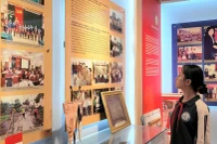 Em Linh Nhi, học sinh lớp 8A2 cảm nhận được sự khó khăn mà các bạn đồng trang lứa phải trải qua, từ đó trân trọng những hy sinh của các thế hệ đi trước.