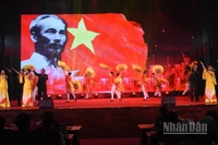 Các tiết mục xuất sắc được chọn biểu diễn tại chương trình. (Ảnh: ANH ĐÀO)