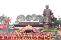 Lễ hội kỷ niệm 237 năm Chiến thắng Ngọc Hồi-Đống Đa diễn ra trong không khí sôi nổi, tưng bừng. (Ảnh: VIẾT THÀNH)