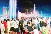 Quảng Ninh đang nỗ lực làm mới sản phẩm du lịch để thu hút khách trong dịp cuối năm.