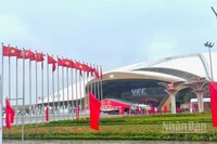 Khánh thành Trung tâm Hội chợ Triển lãm Quốc gia. 
