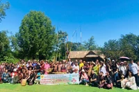 Đại diện doanh nghiệp lữ hành khảo sát Làng Văn hóa-Du lịch các dân tộc Việt Nam. (Ảnh: CTV)