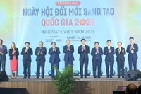 Tổng Bí thư Tô Lâm, Thủ tướng Phạm Minh Chính và các đại biểu dự Lễ hưởng ứng Ngày hội Đổi mới sáng tạo quốc gia năm 2025. 