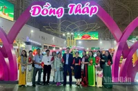 Gian hàng của tỉnh Đồng Tháp tại Hội chợ Mùa Thu lần thứ nhất - 2025.