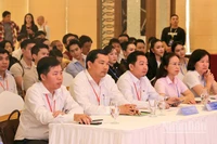 Các đại biểu tham dự hội nghị. 