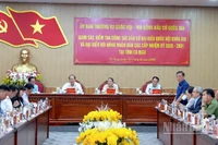 Quang cảnh buổi làm việc