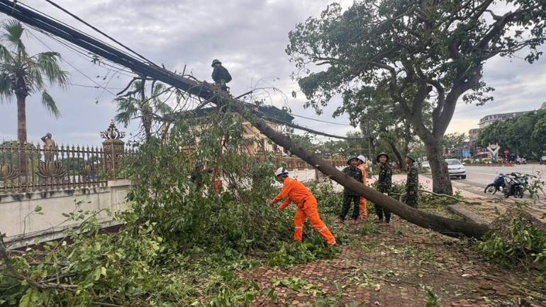 Mưa bão khiến hạ tầng đô thị của tỉnh Nghệ An bị thiệt hại nặng nề. ok1-1-7599.jpg