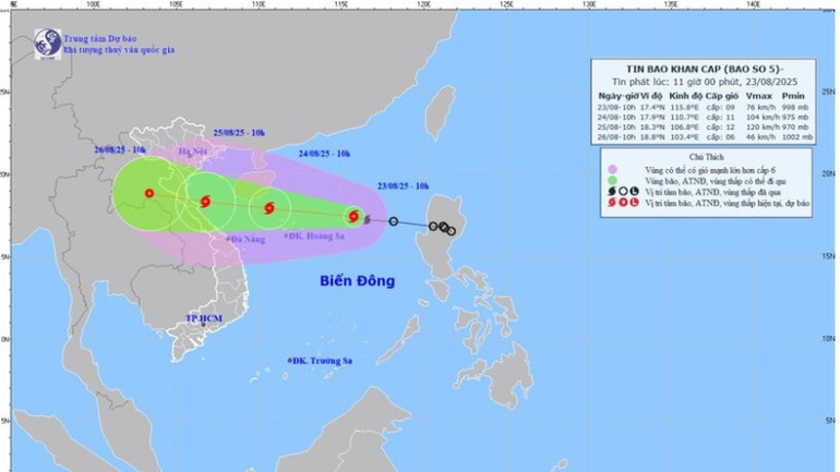 Bản đồ dự báo quỹ đạo và cường độ bão số 5 phát lúc 11 giờ ngày 23/8. image-2-5670.jpg