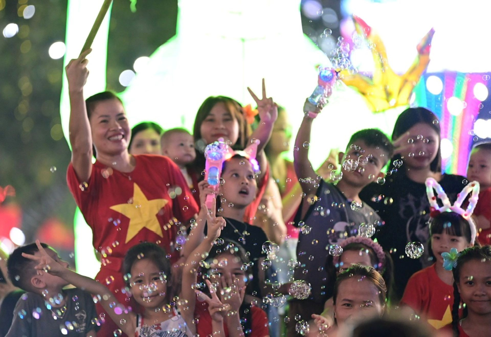 Chơi Trung thu sớm tại Tuyên Quang: Một nét văn hóa đặc sắc ảnh 9 Chơi Trung thu sớm tại Tuyên Quang: Một nét văn hóa đặc sắc ảnh 9