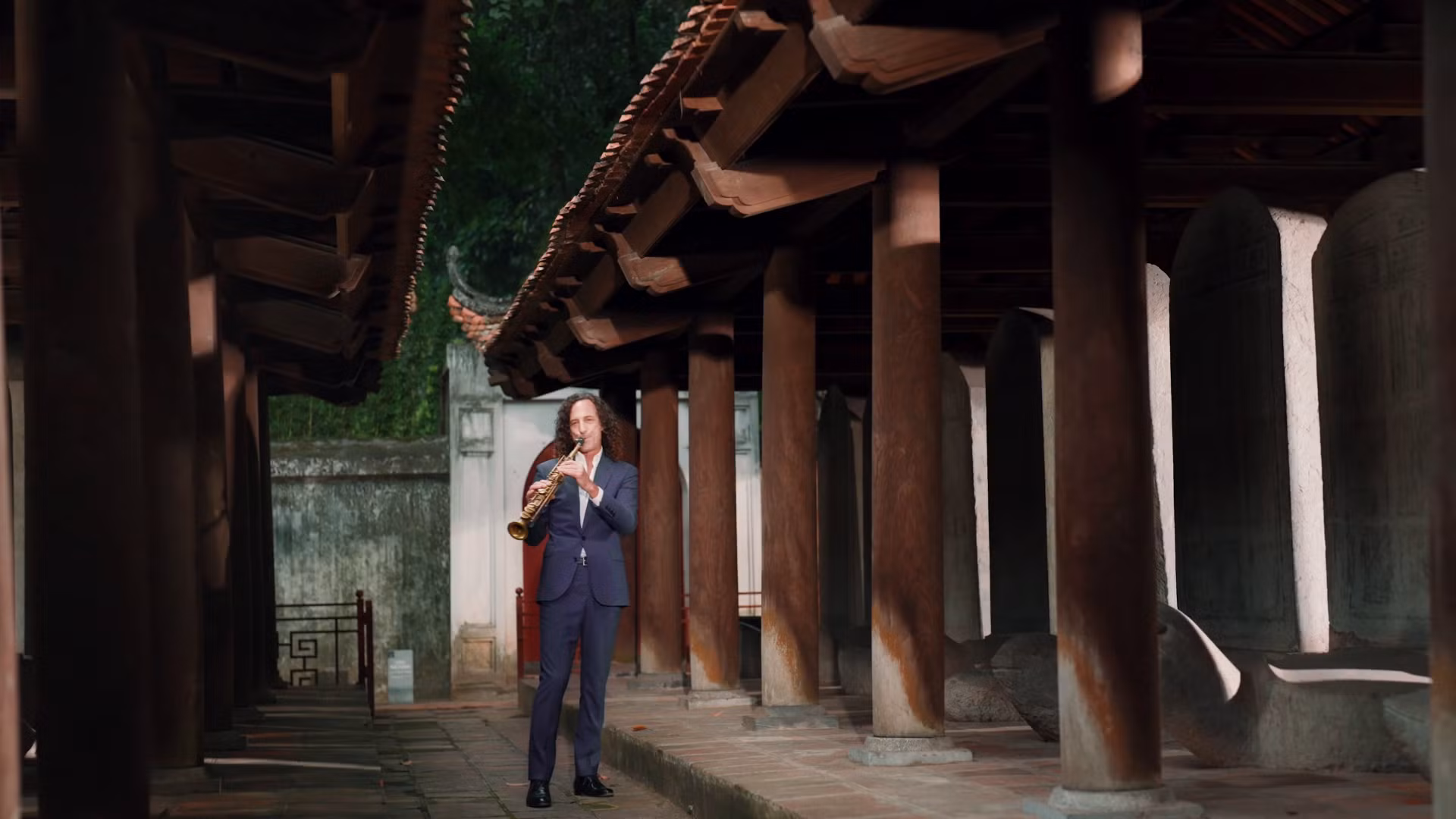 Cùng ngắm một Hà Nội thân quen và tràn đầy cảm xúc qua hình ảnh trong MV Going Home ảnh 7