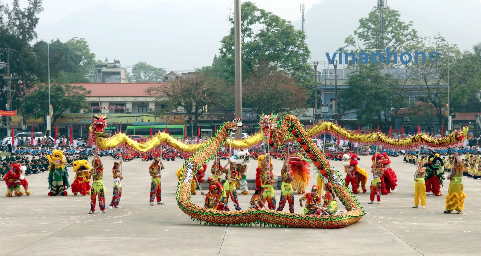 Nhiều học sinh địa phương đã trưởng thành và thi đấu đạt thành tích cao trong các giải khu vực và quốc gia. Nhiều học sinh địa phương đã trưởng thành và thi đấu đạt thành tích cao trong các giải khu vực và quốc gia.