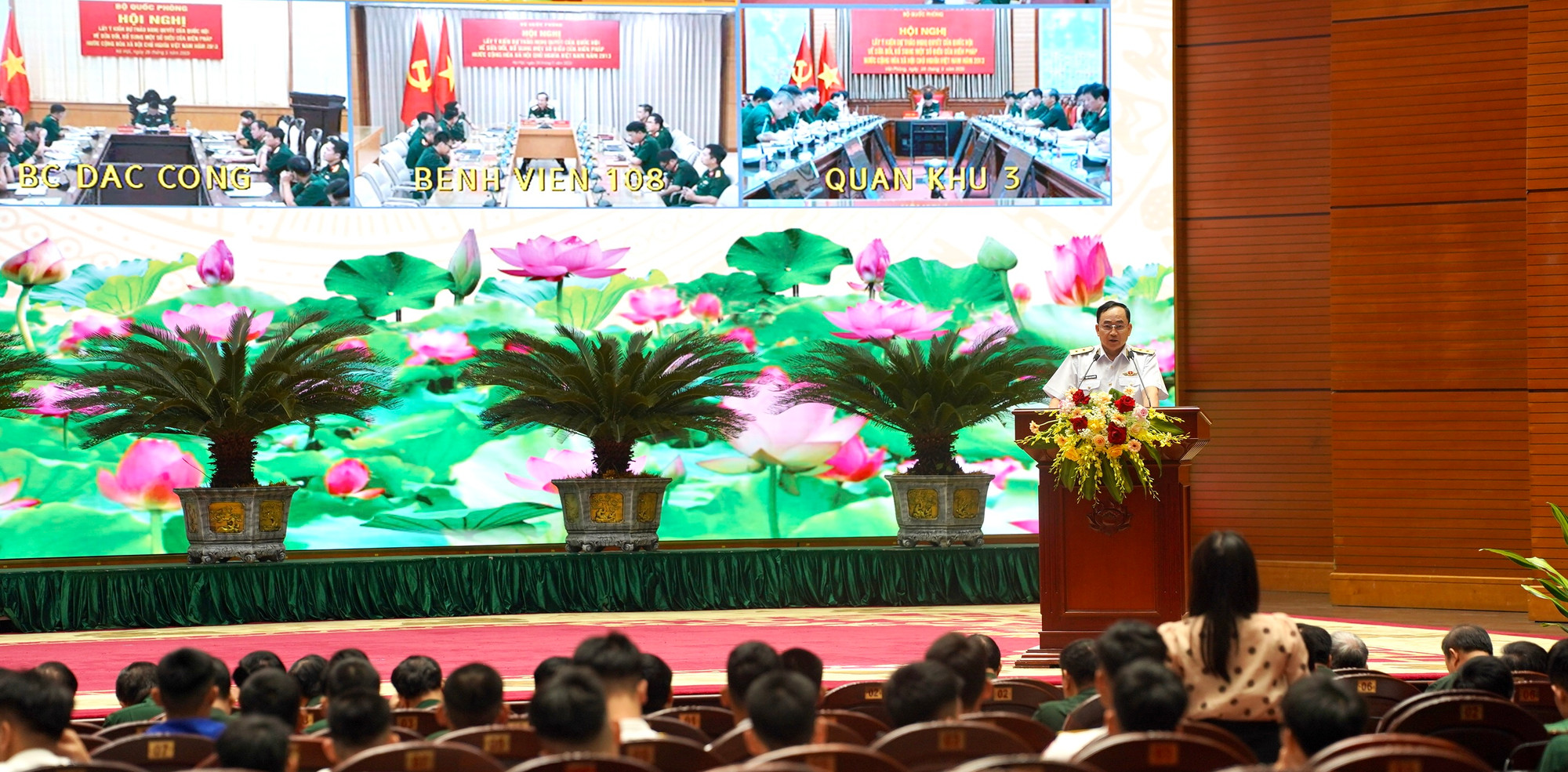 Các ý kiến đóng góp từ các cơ quan, đơn vị trực thuộc Quân ủy Trung ương, Bộ Quốc phòng tại hội nghị và các điểm cầu.