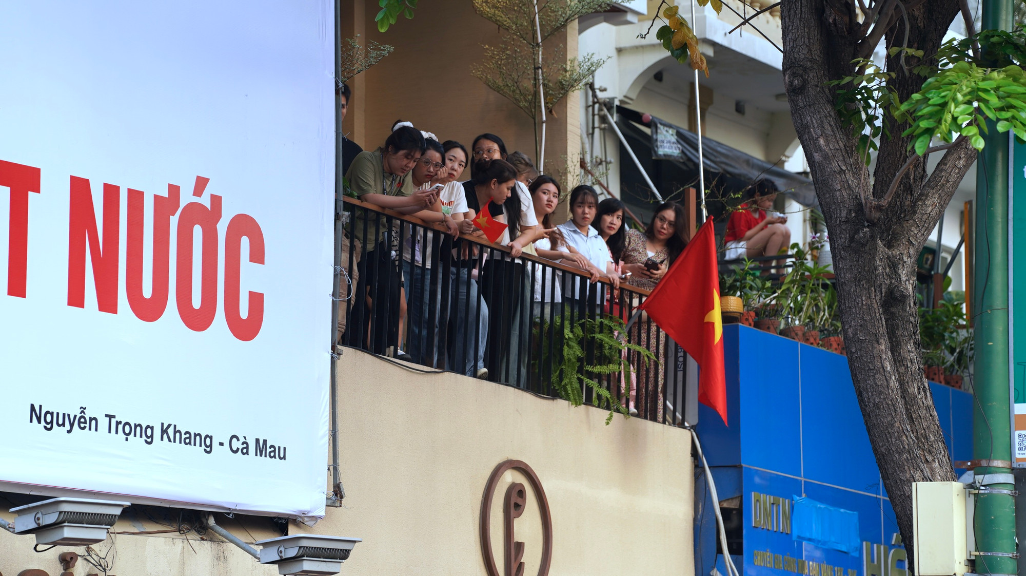 Ban công cũng là một lựa chọn hợp lý cho thời điểm này. Ban công cũng là một lựa chọn hợp lý cho thời điểm này.