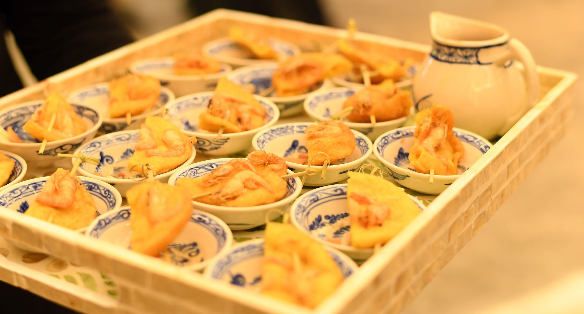 Bánh tôm. Bánh tôm.