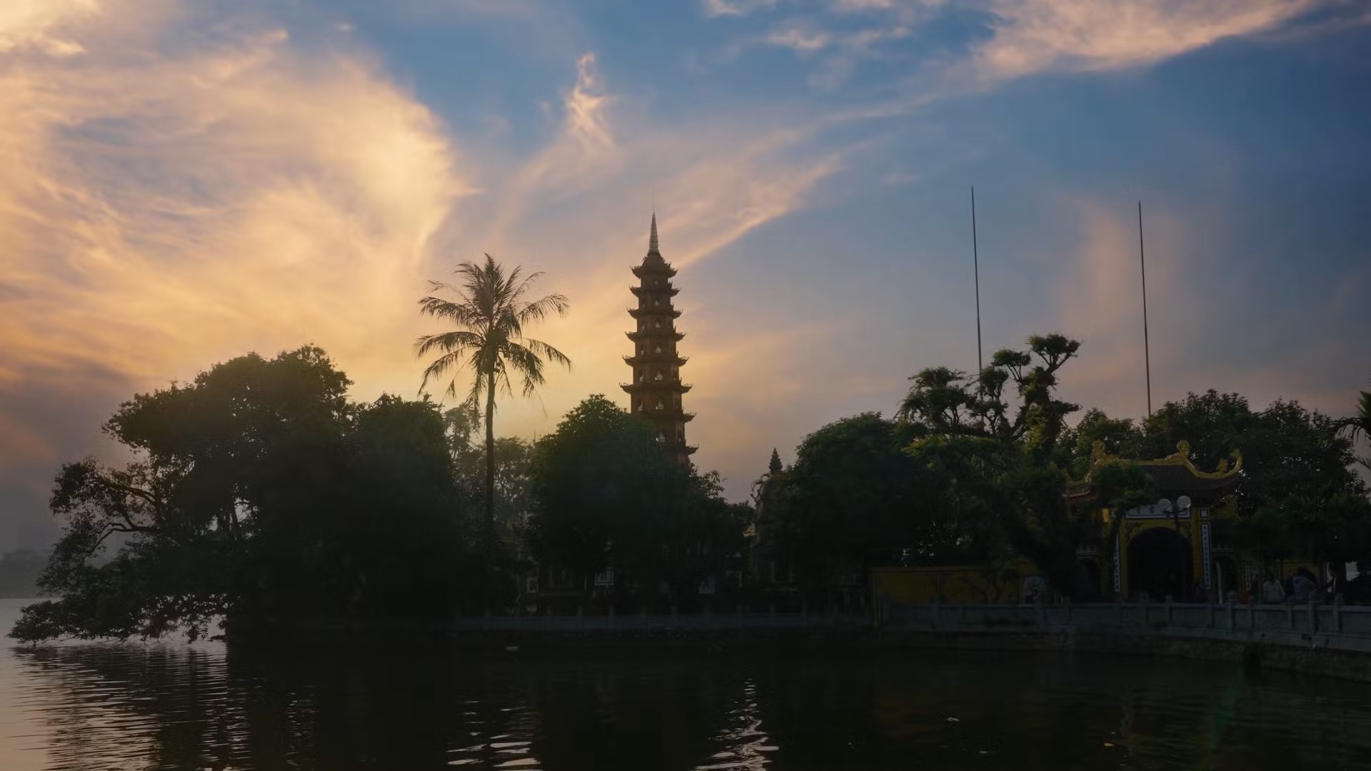 Cùng ngắm một Hà Nội thân quen và tràn đầy cảm xúc qua hình ảnh trong MV Going Home ảnh 11