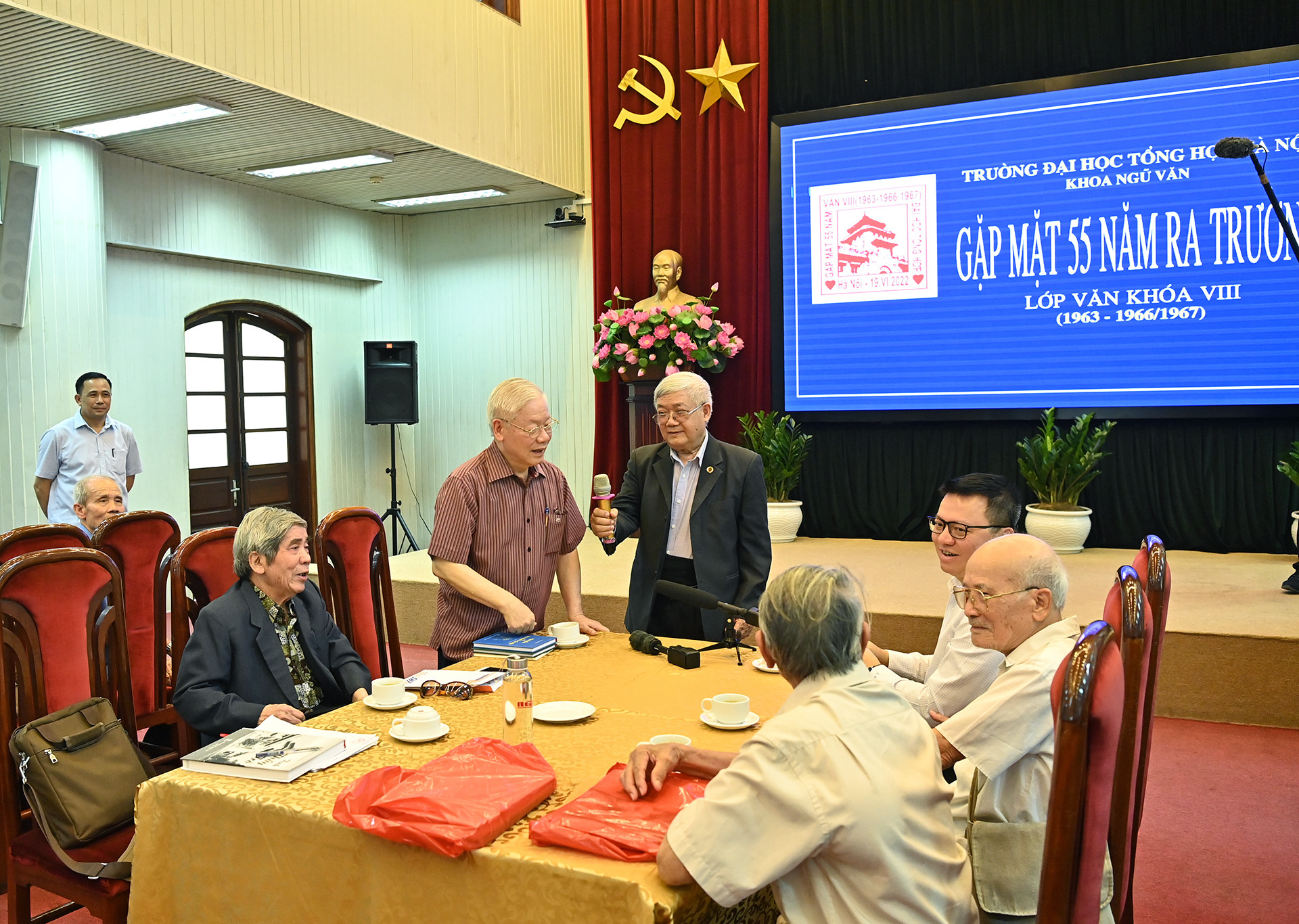 Tổng Bí thư Nguyễn Phú Trọng phát biểu tại buổi gặp mặt.