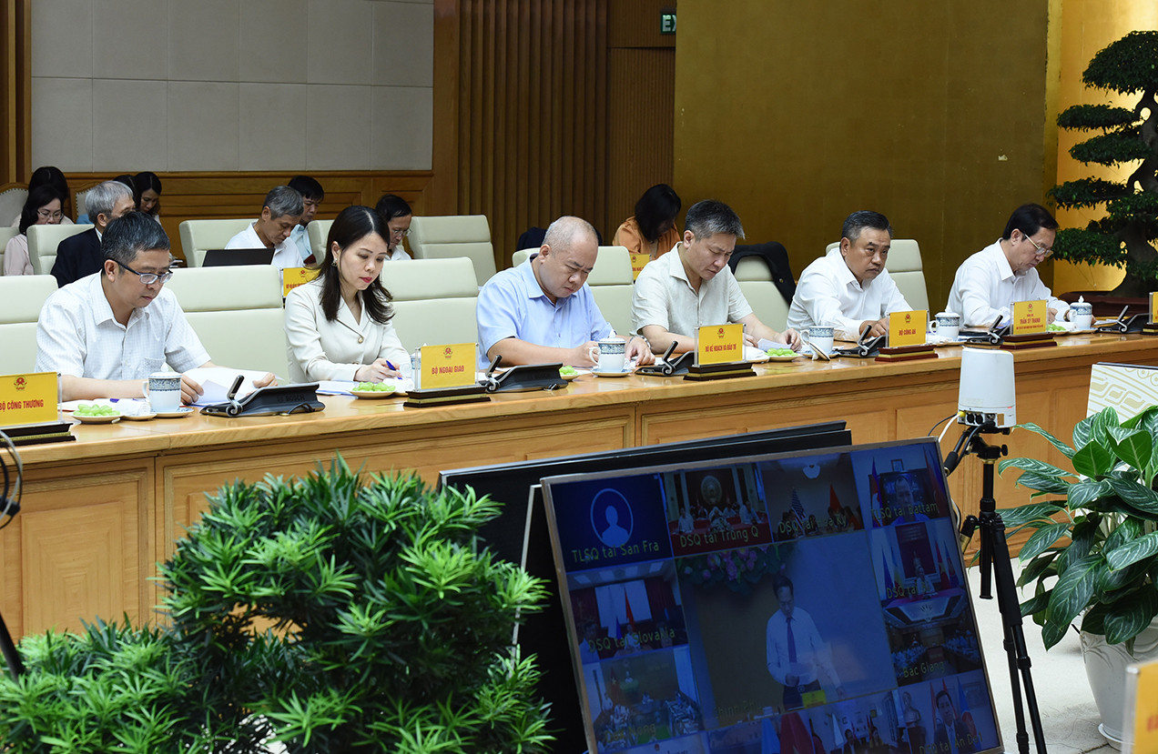 Đại diện lãnh đạo các bộ, ngành Trung ương tham dự hội nghị.