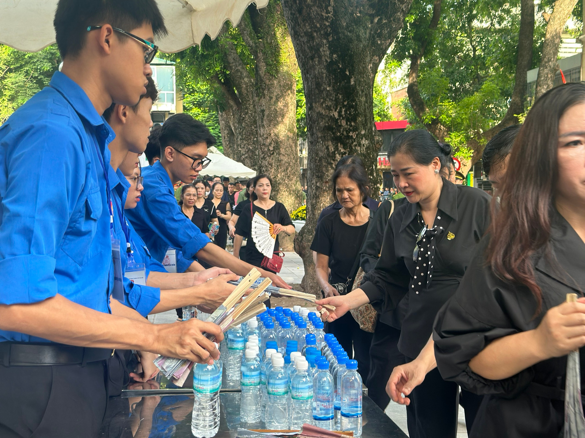 Dù chỉ là những đóng góp vật chất rất nhỏ nhưng cử chỉ tình cảm lại mang ý nghĩa vô cùng lớn.