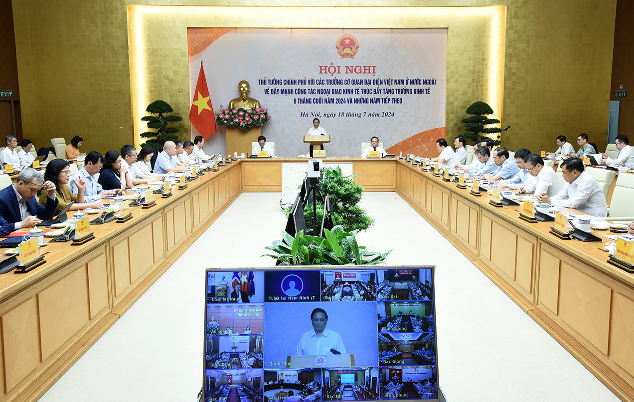 Hội nghị Thủ tướng Chính phủ với các Trưởng Cơ quan đại diện Việt Nam ở nước ngoài về đẩy mạnh công tác ngoại giao kinh tế.