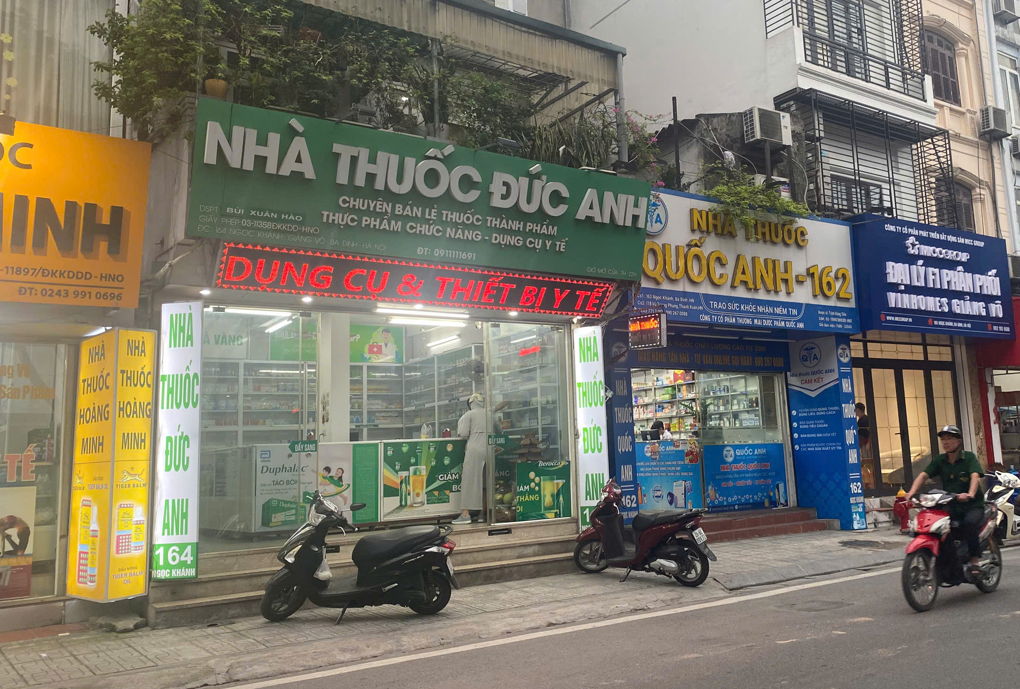 Cần đẩy mạnh đào tạo nhân viên y tế về quy trình bán, cấp phát thuốc và nâng cao nhận thức của người dân về sử dụng thuốc an toàn.