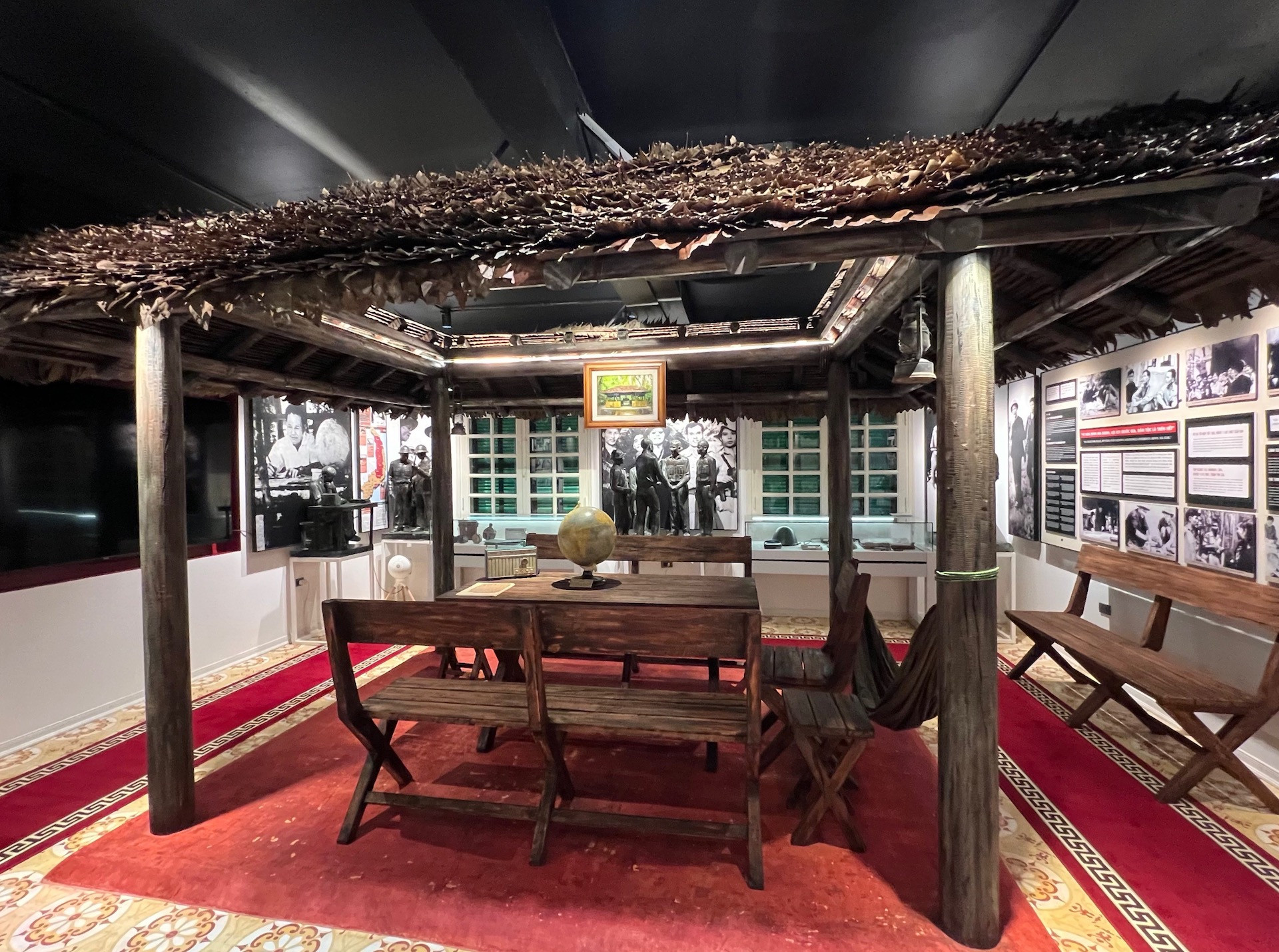 Lán làm việc được tại hiện chân thực. Lán làm việc được tại hiện chân thực.