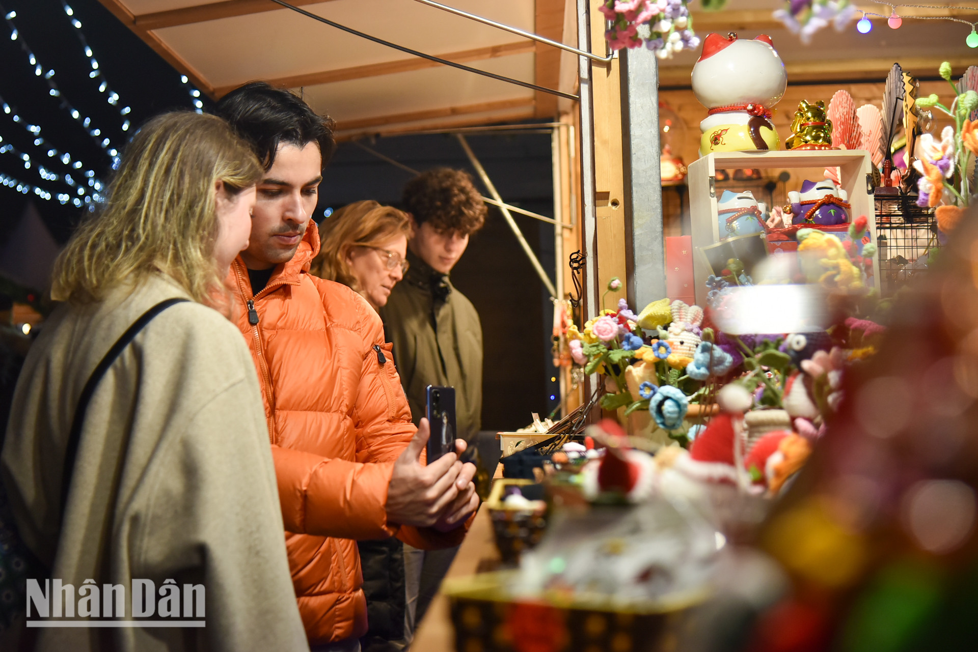 Nổi tiếng nhất phải nhắc tới là chợ Giáng sinh tại thành phố Strasbourg. Vào năm 2022, địa phương này tiếp đón số lượng kỷ lục với khoảng 2,8 triệu du khách. (Ảnh: MINH DUY)