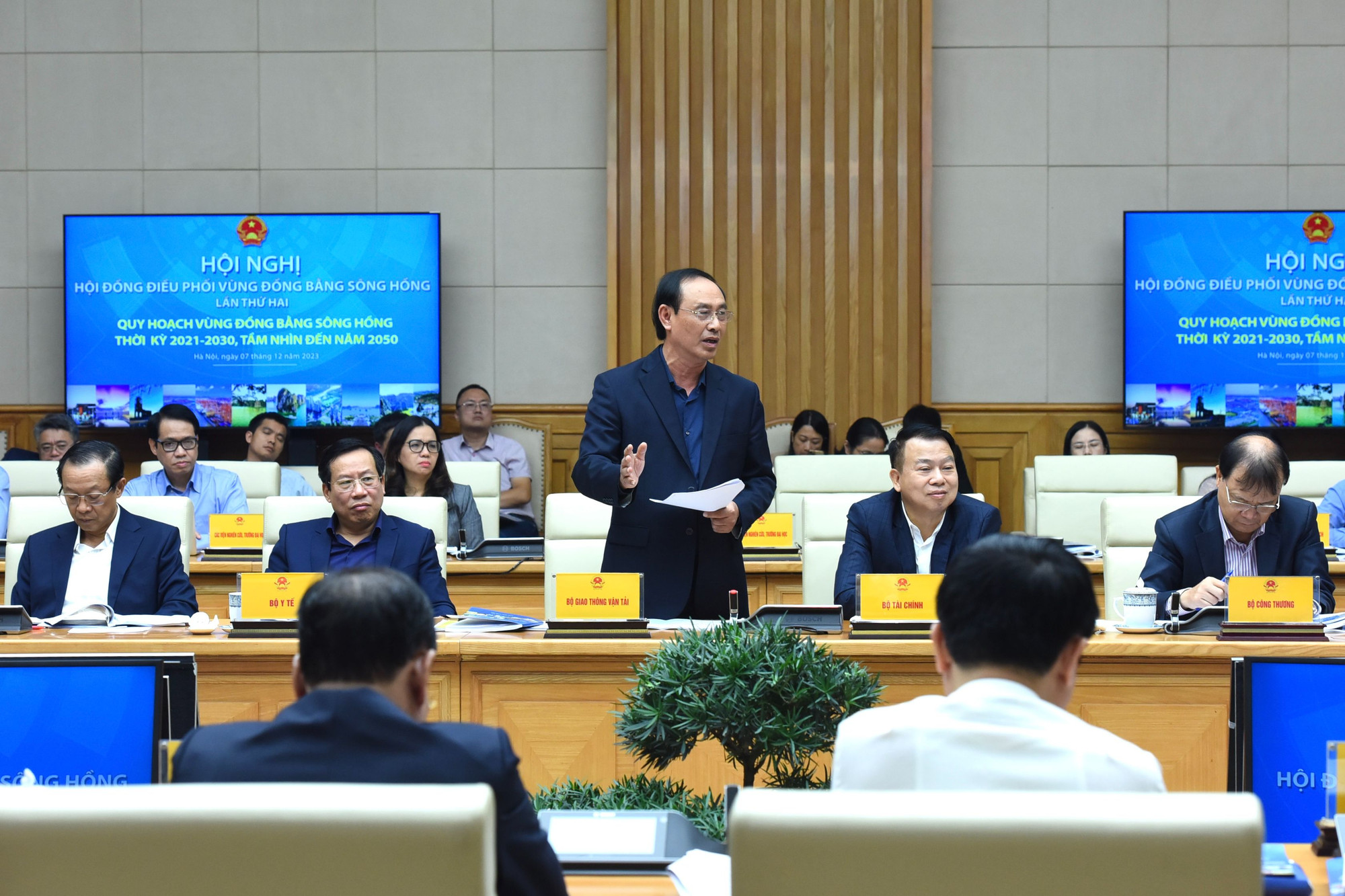 Đại diện lãnh đạo Bộ Giao thông vận tải phát biểu.