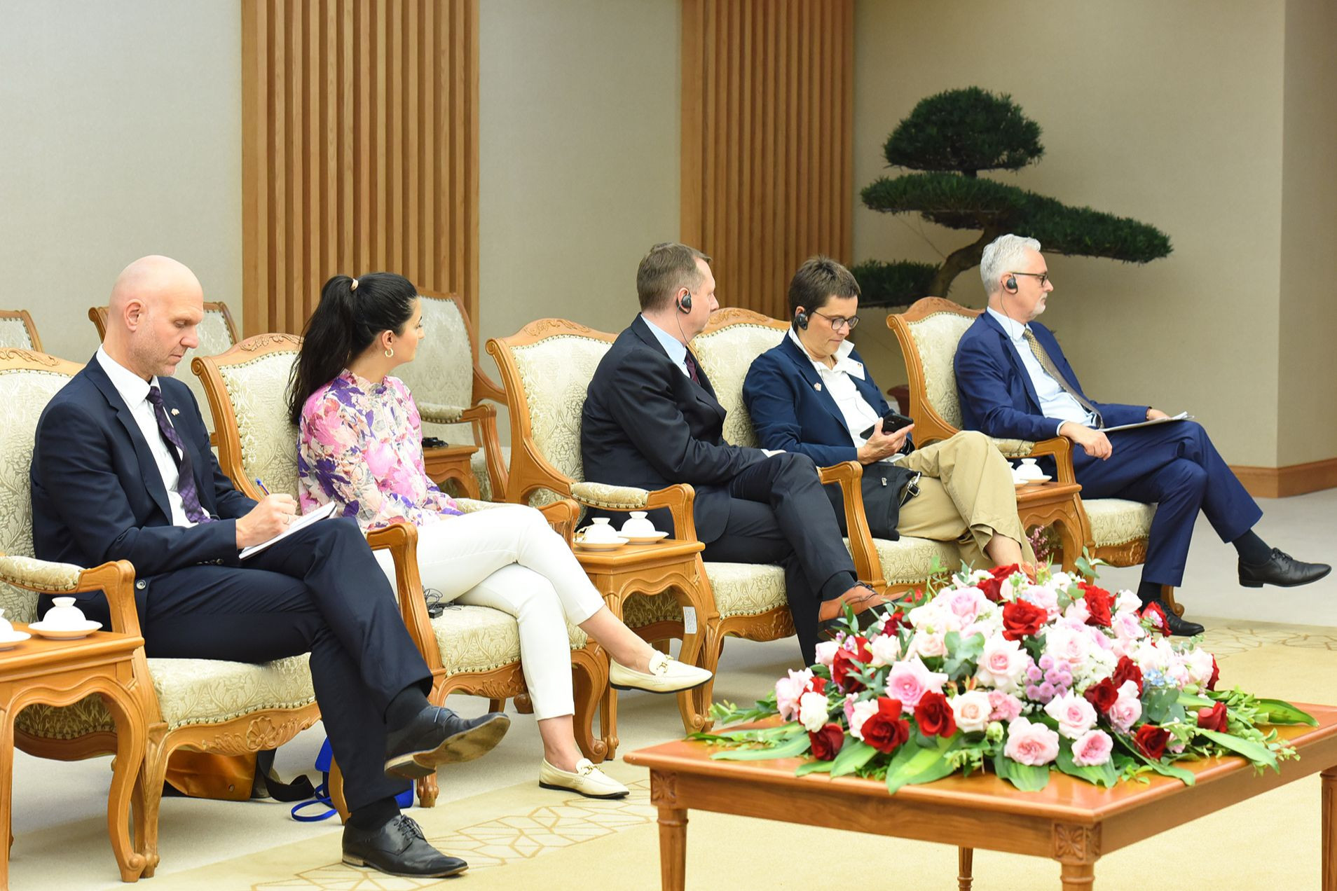 Các thành viên đi cùng Ngài Stephan Weil, Thủ hiến bang Hạ Saxony.