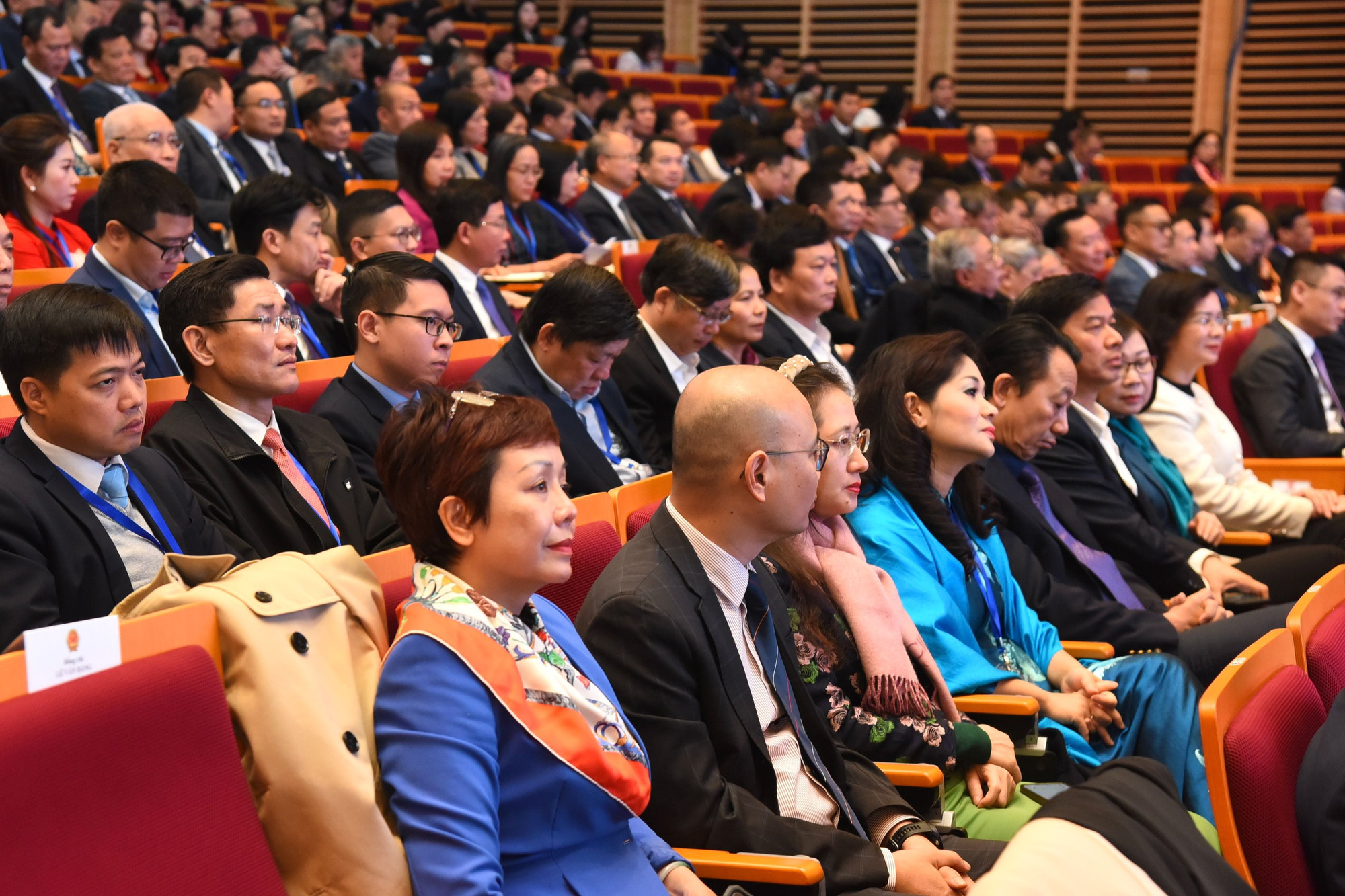 Các đại biểu tham dự hội nghị.