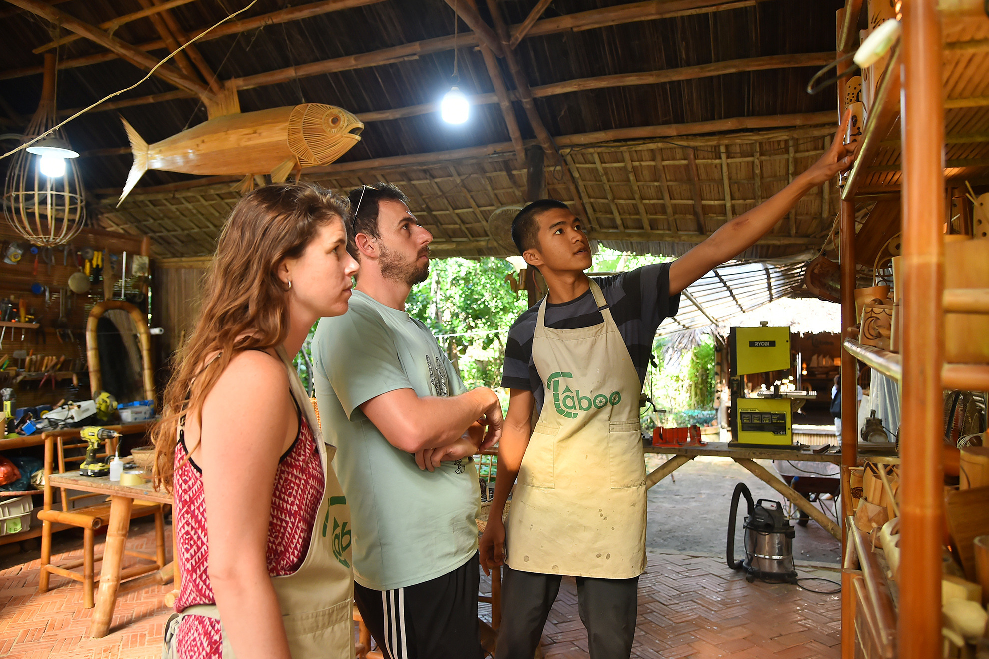 Nhân dịp kỷ niệm Ngày Thành phố Thế giới 31/10 vừa qua, UNESCO đã công nhận Hội An chính thức gia nhập Mạng lưới các thành phố sáng tạo của UNESCO (UCCN). Hội An được coi là nơi nuôi dưỡng tinh thần sáng tạo của cộng đồng, một thành phố sáng tạo thủ công và nghệ thuật dân gian. Nhân dịp kỷ niệm Ngày Thành phố Thế giới 31/10 vừa qua, UNESCO đã công nhận Hội An chính thức gia nhập Mạng lưới các thành phố sáng tạo của UNESCO (UCCN). Hội An được coi là nơi nuôi dưỡng tinh thần sáng tạo của cộng đồng, một thành phố sáng tạo thủ công và nghệ thuật dân gian.