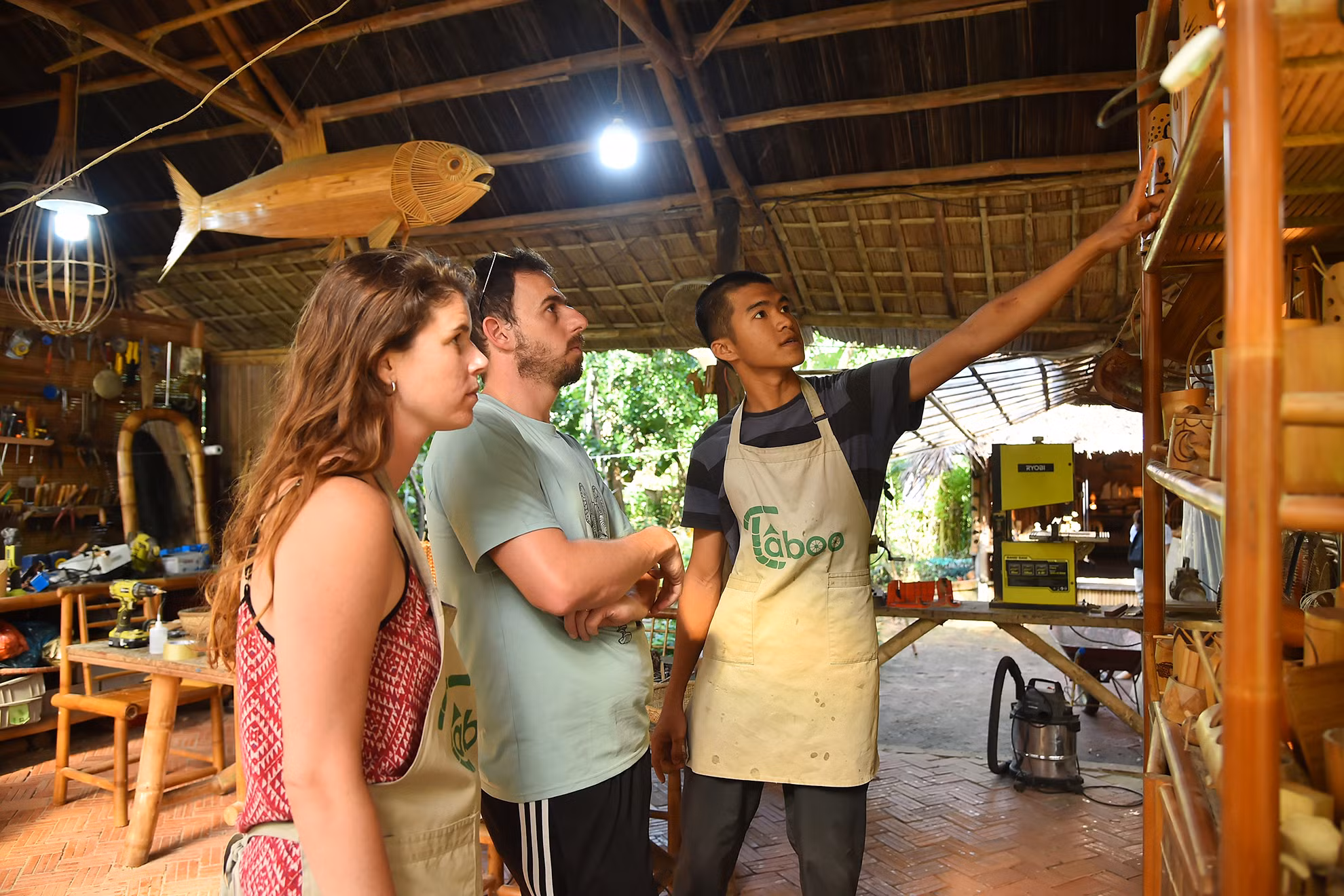 Nhân dịp kỷ niệm Ngày Thành phố Thế giới 31/10 vừa qua, UNESCO đã công nhận Hội An chính thức gia nhập Mạng lưới các thành phố sáng tạo của UNESCO (UCCN). Hội An được coi là nơi nuôi dưỡng tinh thần sáng tạo của cộng đồng, một thành phố sáng tạo thủ công và nghệ thuật dân gian.