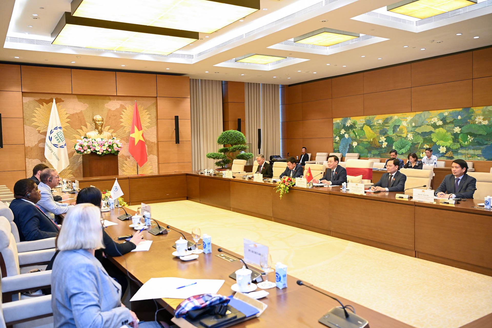 Quang cảnh buổi tiếp tại Nhà Quốc hội.