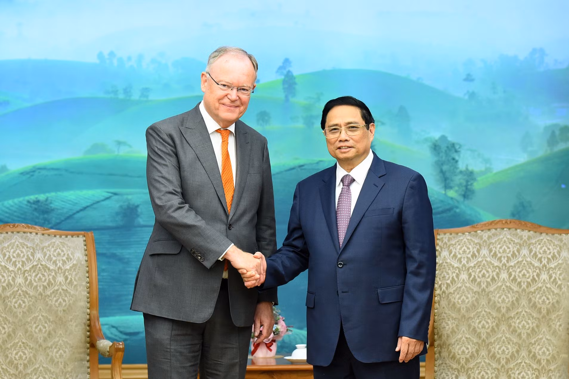 Thủ tướng Phạm Minh Chính đón ngài Stephan Weil, Thủ hiến bang Hạ Saxony.