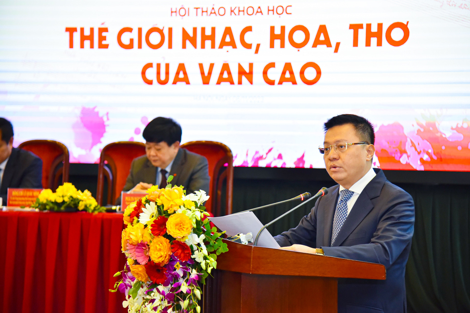 Đồng chí Lê Quốc Minh, Ủy viên Trung ương Đảng, Tổng Biên tập Báo Nhân Dân, Phó Trưởng Ban Tuyên giáo Trung ương, Chủ tịch Hội Nhà báo Việt Nam phát biểu tổng kết Hội thảo.