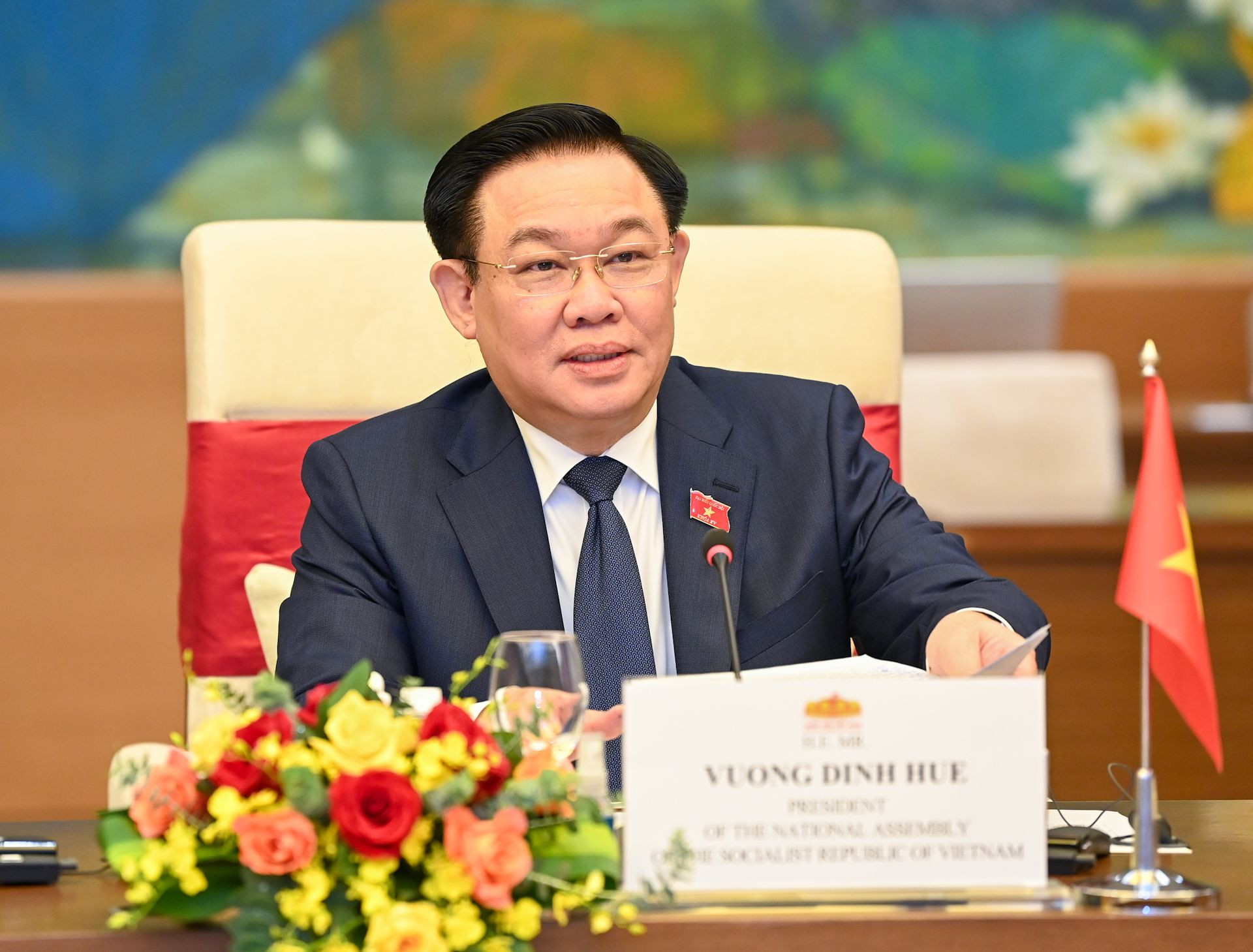 Chủ tịch Quốc hội Vương Đình Huệ phát biểu tại buổi tiếp.