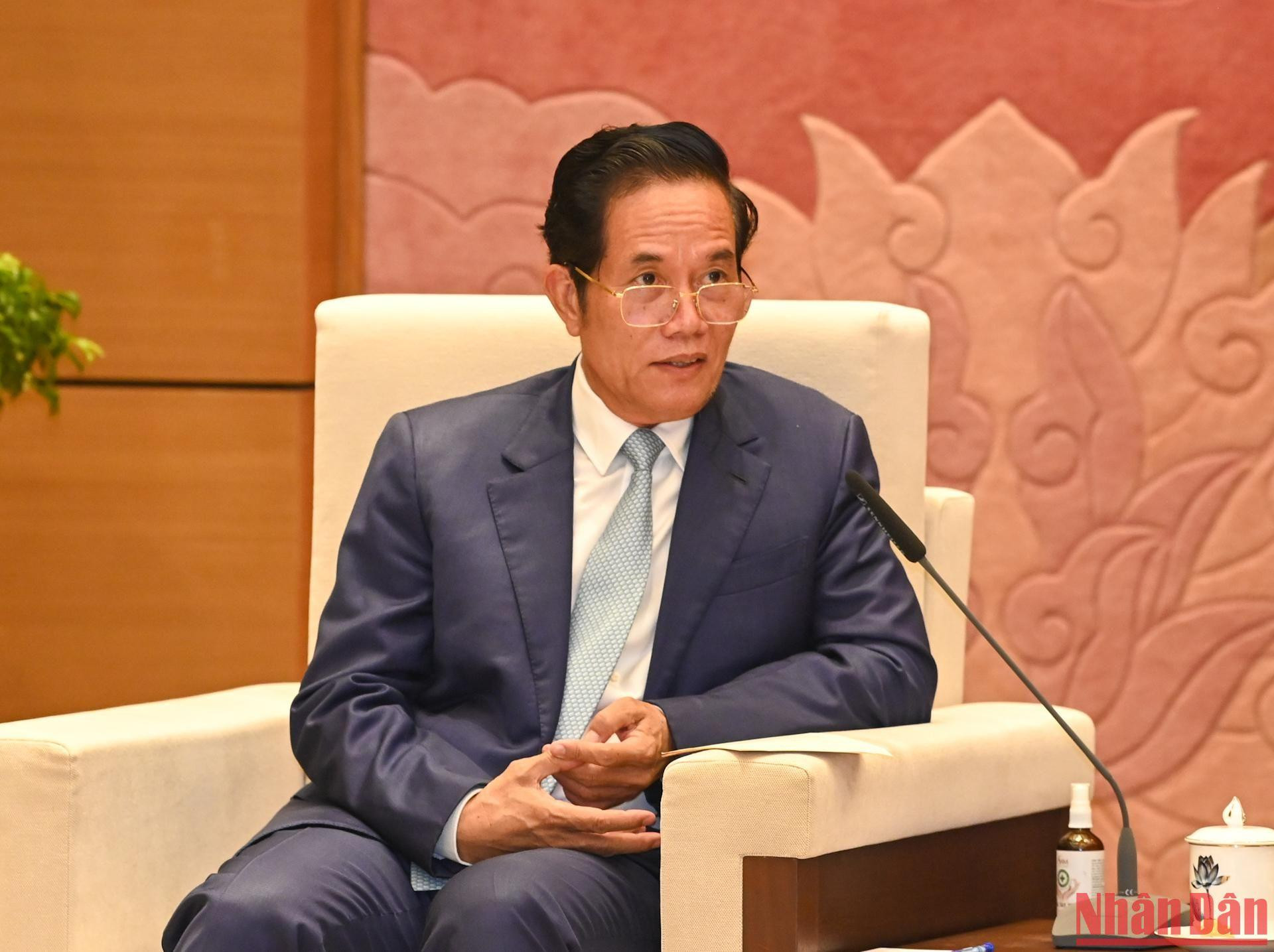 Đô trưởng Thủ đô Phnôm Pênh Khuong Sreng phát biểu tại buổi tiếp.