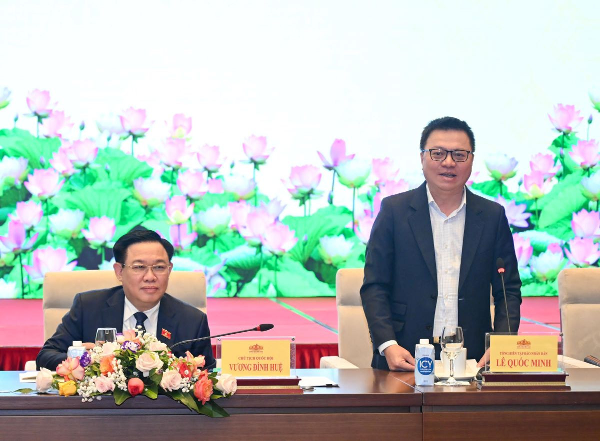 Tổng Biên tập Báo Nhân Dân Lê Quốc Minh phát biểu tại buổi lễ.