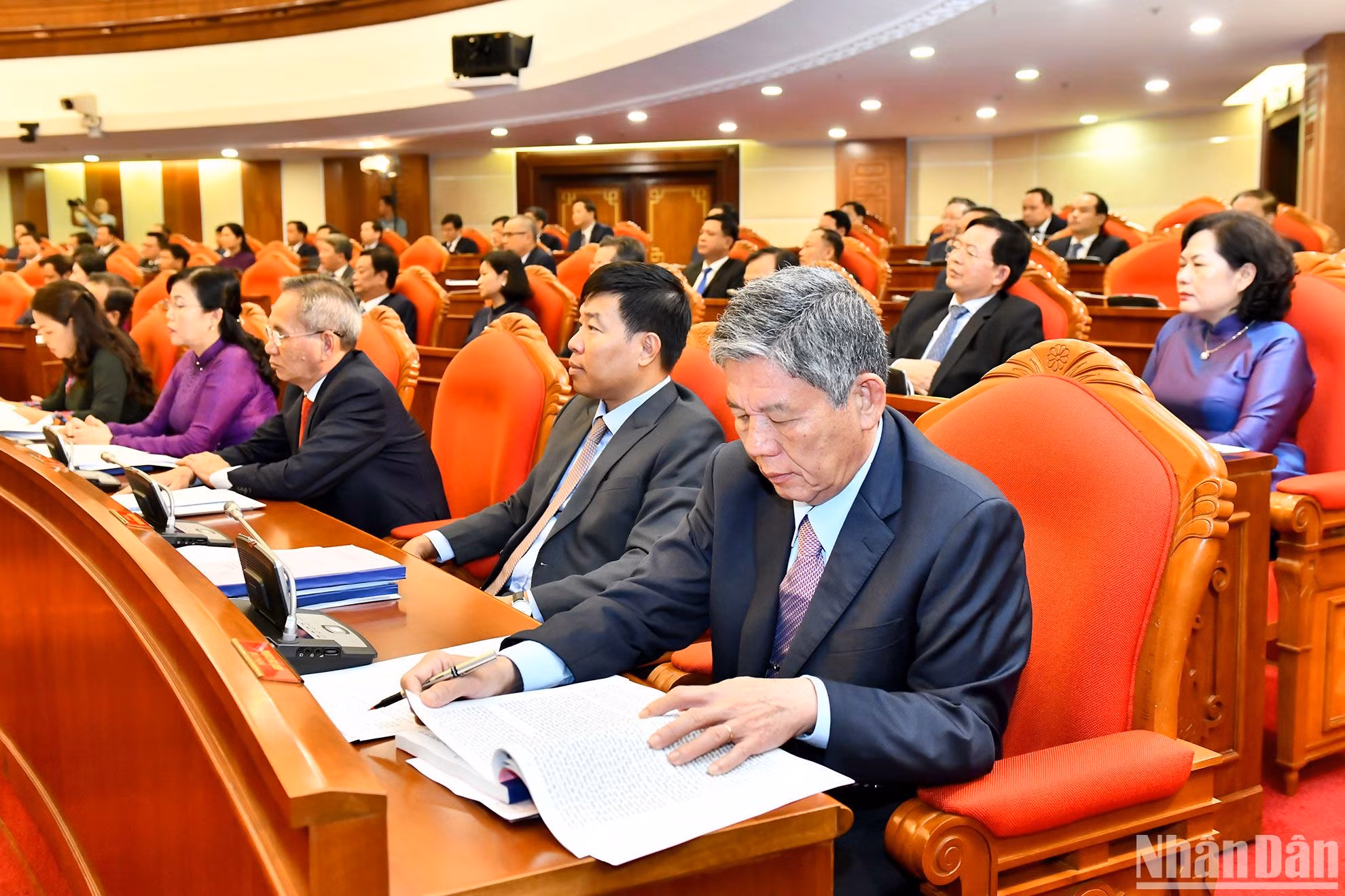 Các đại biểu dự phiên bế mạc hội nghị. Các đại biểu dự phiên bế mạc hội nghị.